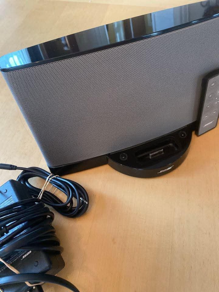 Vignette 2 : BOSE SOUNDOCK SERIE II