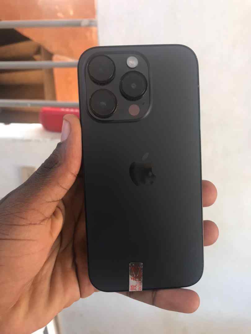 Vignette 2 : Iphone 14 pro 128GB 2Sim clean