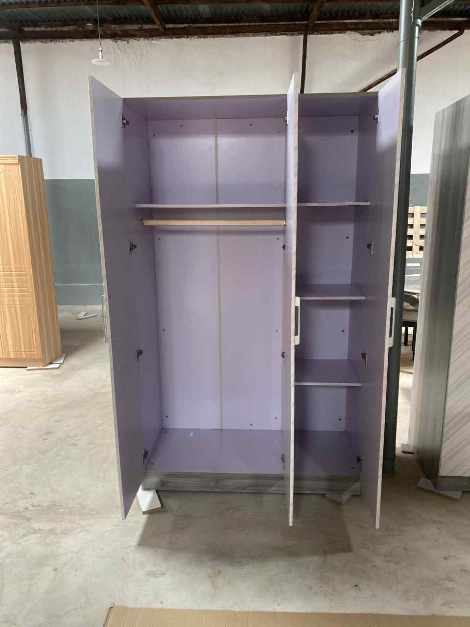 Vignette 2 : Armoire 2 battants